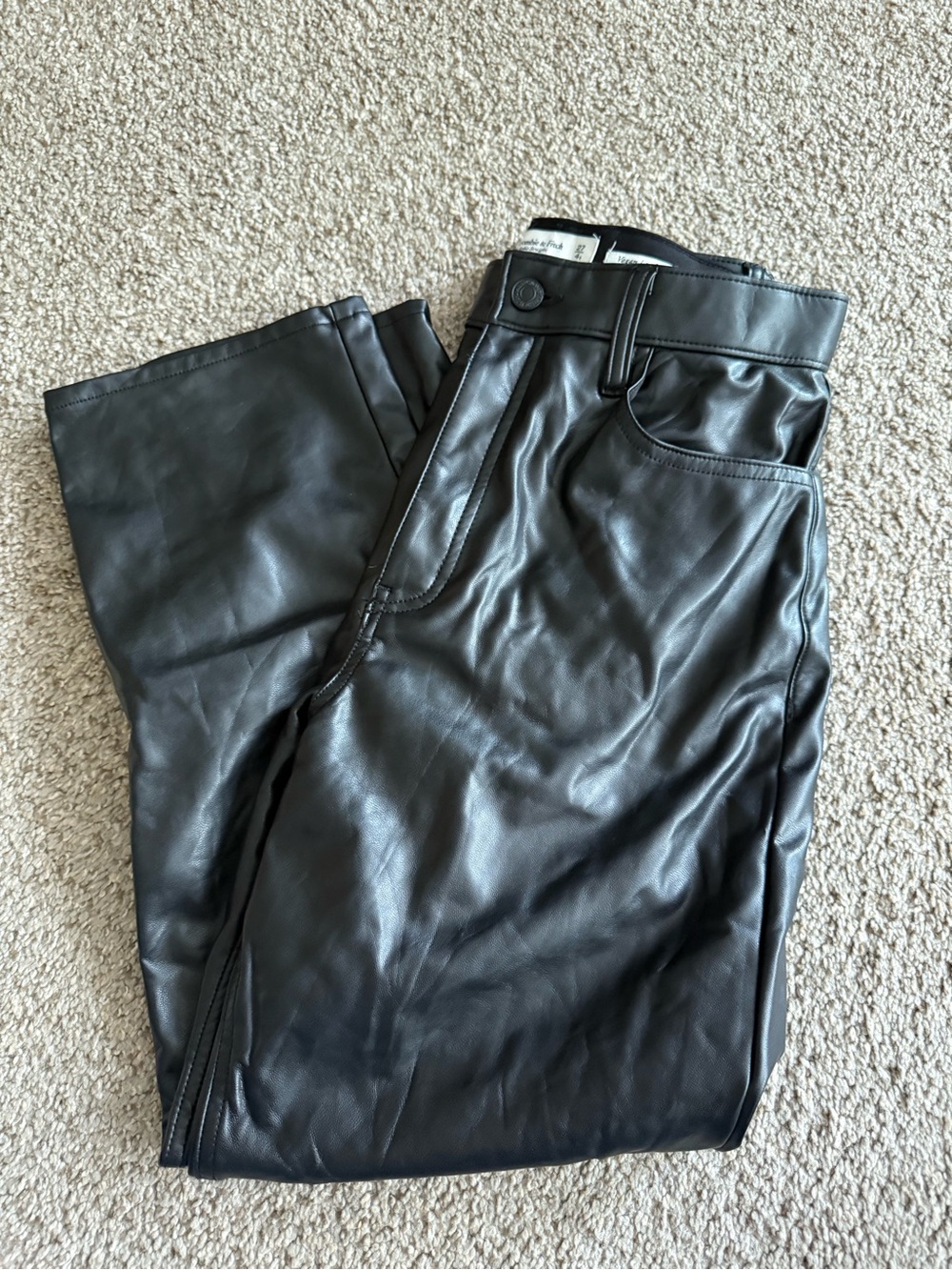 Abercrombie Black Vegan Leather Women’s Pants SHORT